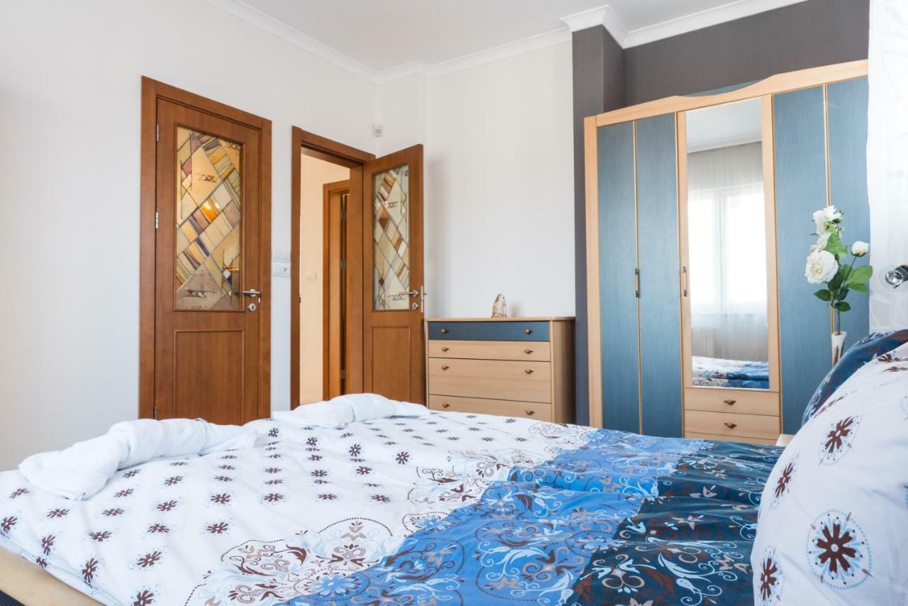 Apartamento de 100 m² en Sofia Centro Urbano, con 2 habitación Exterior foto